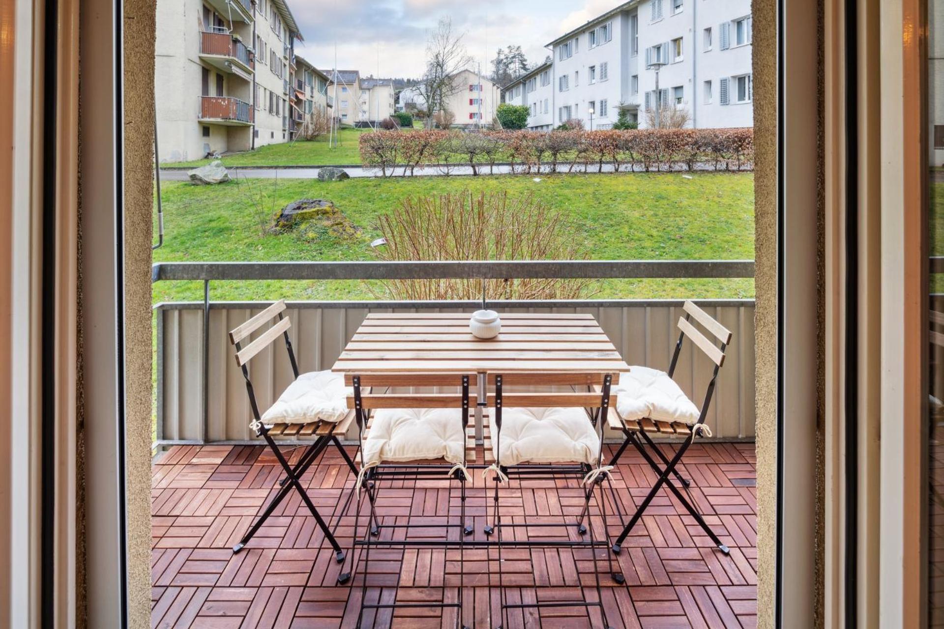 Affordable Comfort In Zurich Apartment Exterior photo