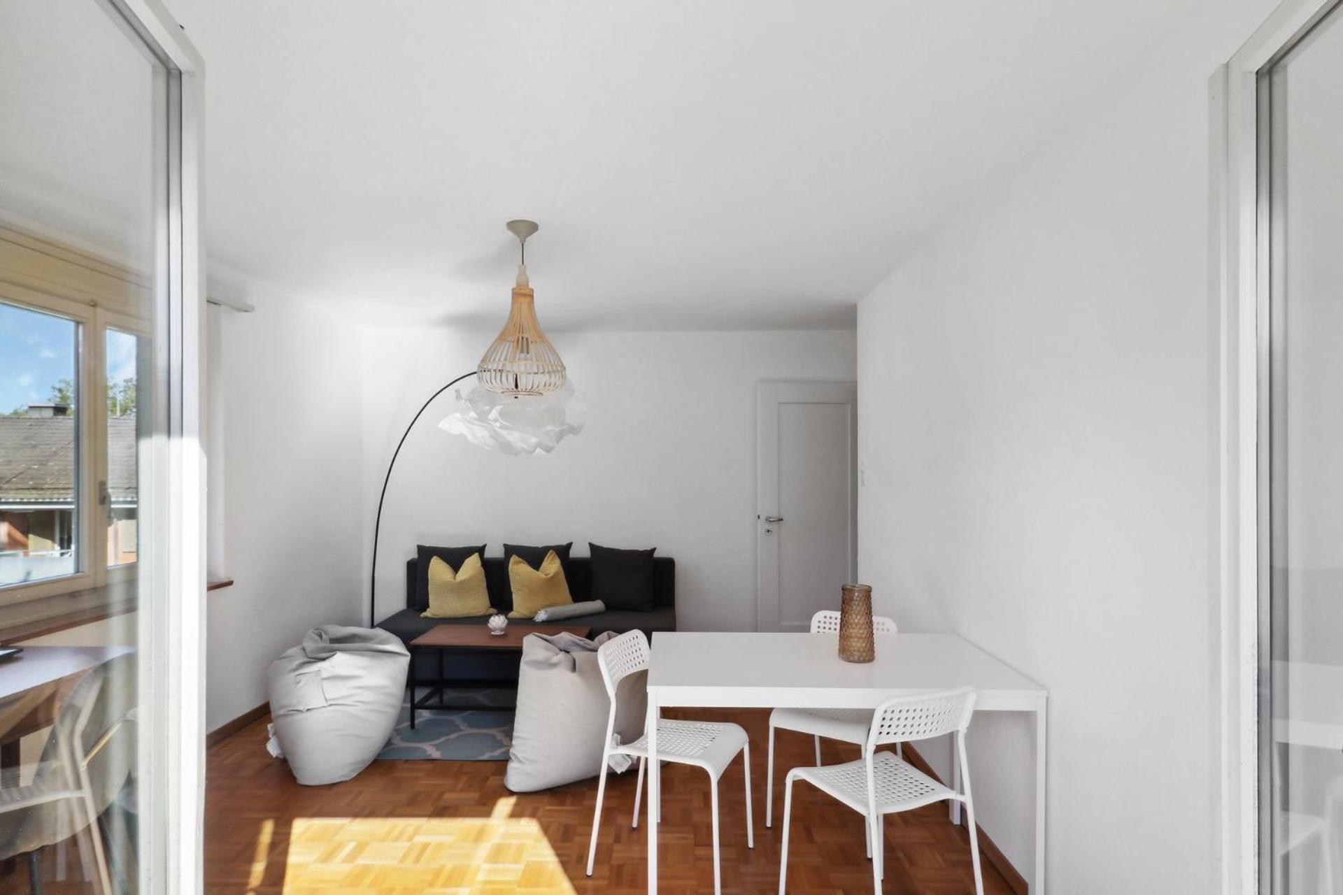 Affordable Comfort In Zurich Apartment Exterior photo